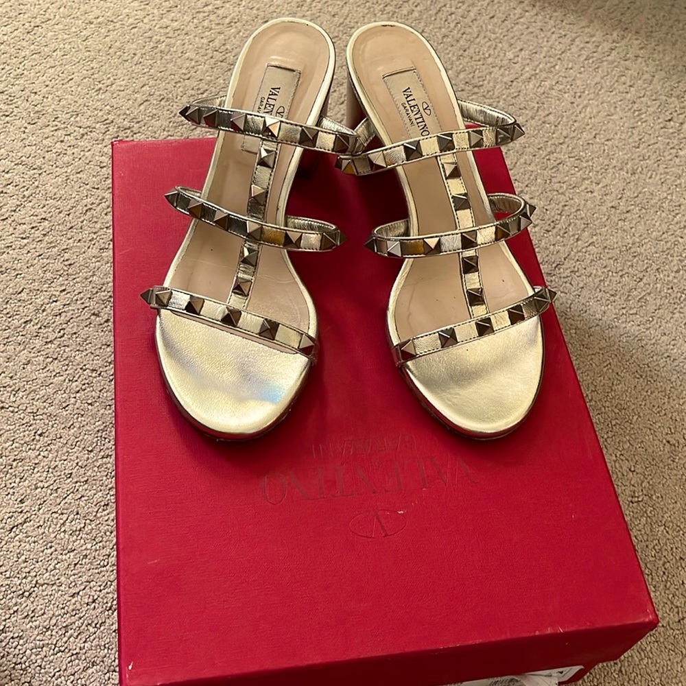 Valentino Garavani. had to size up but they are so comfy and cute.